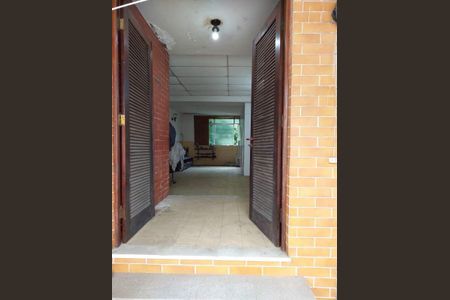 Casa à venda com 194m², 3 quartos e 2 vagas