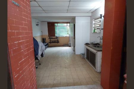 Casa à venda com 194m², 3 quartos e 2 vagas