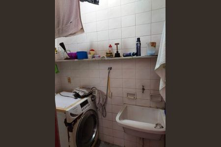 Casa à venda com 194m², 3 quartos e 2 vagas