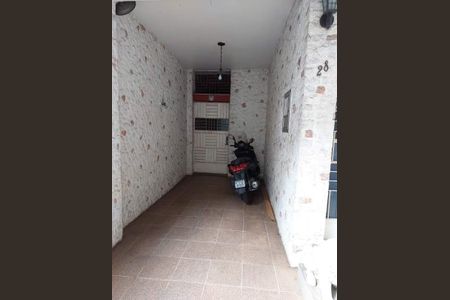 Casa à venda com 194m², 3 quartos e 2 vagas