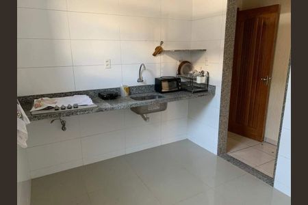 Casa à venda com 110m², 3 quartos e sem vaga