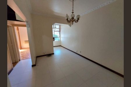 Apartamento à venda com 70m², 2 quartos e 1 vaga