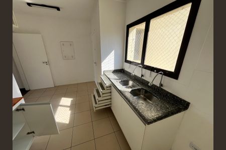 Apartamento à venda com 105m², 2 quartos e 2 vagasCozinha