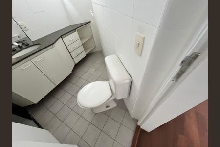 Apartamento à venda com 105m², 2 quartos e 2 vagasBanheiro da Suíte 2