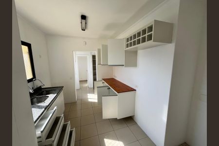 Apartamento à venda com 105m², 2 quartos e 2 vagasCozinha