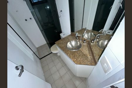 Apartamento à venda com 105m², 2 quartos e 2 vagasBanheiro