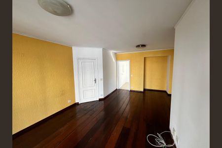 Apartamento à venda com 105m², 2 quartos e 2 vagasSala