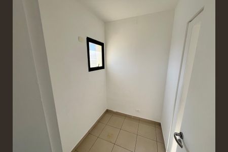 Apartamento à venda com 105m², 2 quartos e 2 vagasQuarto de Serviço