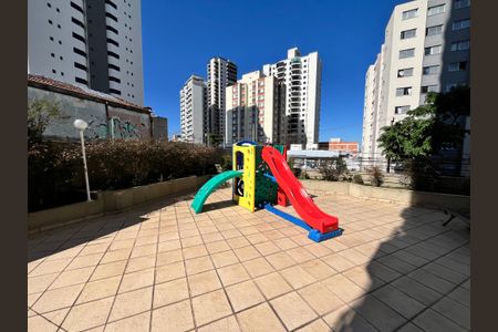 Apartamento à venda com 105m², 2 quartos e 2 vagasÁrea comum - Playground