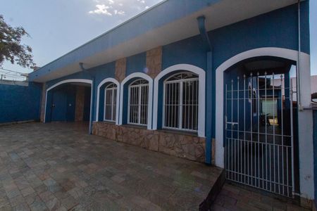 Casa para alugar com 225m², 3 quartos e 4 vagasÁrea Externa