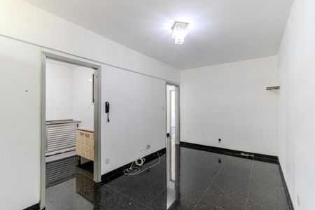 Apartamento à venda com 80m², 3 quartos e sem vaga Apartamento à venda com 80m², 3 quartos e sem vagaSala