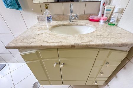 Casa à venda com 266m², 3 quartos e 2 vagas Casa à venda com 266m², 3 quartos e 2 vagasBanheiro da Suíte 3