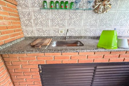 Casa à venda com 266m², 3 quartos e 2 vagas Casa à venda com 266m², 3 quartos e 2 vagasChurrasqueira