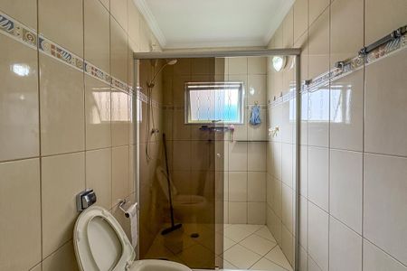 Casa à venda com 266m², 3 quartos e 2 vagas Casa à venda com 266m², 3 quartos e 2 vagasBanheiro da Suíte 3