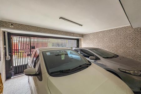 Casa à venda com 266m², 3 quartos e 2 vagas Casa à venda com 266m², 3 quartos e 2 vagasGaragem