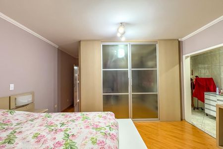 Casa à venda com 266m², 3 quartos e 2 vagas Casa à venda com 266m², 3 quartos e 2 vagasSuíte 1