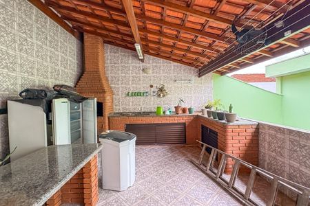 Casa à venda com 266m², 3 quartos e 2 vagas Casa à venda com 266m², 3 quartos e 2 vagasChurrasqueira