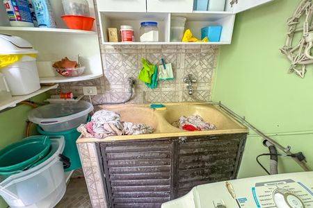 Casa à venda com 266m², 3 quartos e 2 vagas Casa à venda com 266m², 3 quartos e 2 vagasÁrea de Serviço