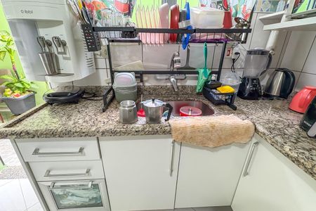 Casa à venda com 266m², 3 quartos e 2 vagas Casa à venda com 266m², 3 quartos e 2 vagasCozinha