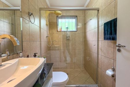 Casa à venda com 266m², 3 quartos e 2 vagas Casa à venda com 266m², 3 quartos e 2 vagasBanheiro Social