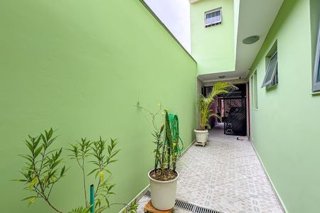 Casa à venda com 266m², 3 quartos e 2 vagas Casa à venda com 266m², 3 quartos e 2 vagasCorredor