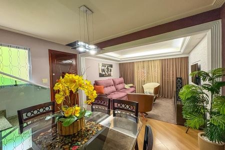 Casa à venda com 266m², 3 quartos e 2 vagas Casa à venda com 266m², 3 quartos e 2 vagasSala