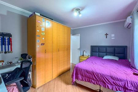 Casa à venda com 266m², 3 quartos e 2 vagas Casa à venda com 266m², 3 quartos e 2 vagasSuíte 2