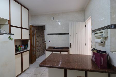 Casa à venda com 220m², 3 quartos e 2 vagasCozinha
