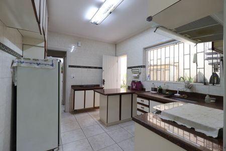 Casa à venda com 220m², 3 quartos e 2 vagasCozinha