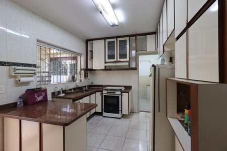 Casa à venda com 220m², 3 quartos e 2 vagasCozinha