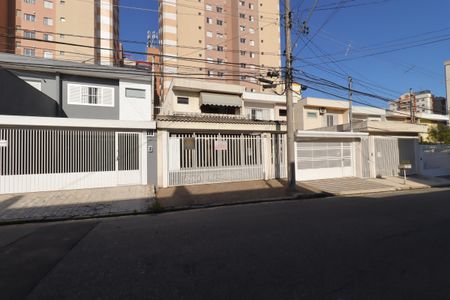 Casa à venda com 220m², 3 quartos e 2 vagasFachada
