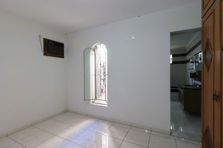 Casa à venda com 220m², 3 quartos e 2 vagasSuíte 1