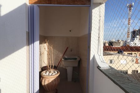 Apartamento para alugar com 220m², 5 quartos e 2 vagas Apartamento para alugar com 220m², 5 quartos e 2 vagasÁrea de Serviço