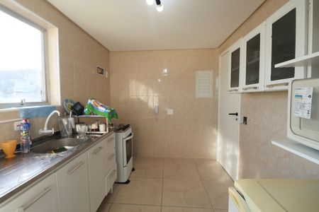 Apartamento para alugar com 220m², 5 quartos e 2 vagas Apartamento para alugar com 220m², 5 quartos e 2 vagasCozinha