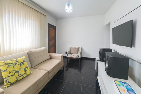 Casa à venda com 180m², 2 quartos e 1 vaga Casa à venda com 180m², 2 quartos e 1 vagaSala