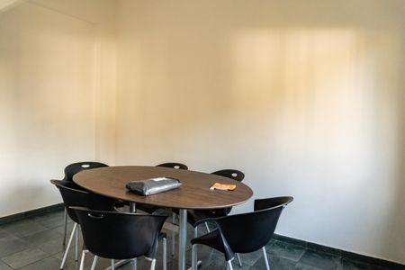 Apartamento à venda com 65m², 2 quartos e 1 vaga Apartamento à venda com 65m², 2 quartos e 1 vagaÁrea comum - Sala de Reunião