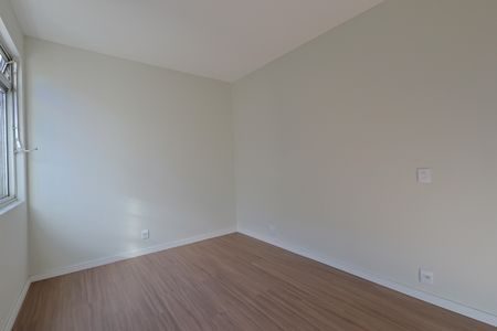 Apartamento à venda com 97m², 3 quartos e 1 vagaQuarto 2