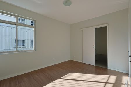 Apartamento à venda com 97m², 3 quartos e 1 vagaSuíte