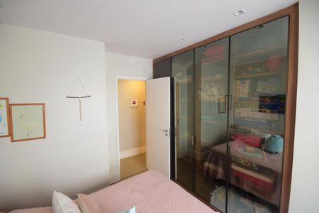 Apartamento à venda com 179m², 2 quartos e 2 vagasQuarto