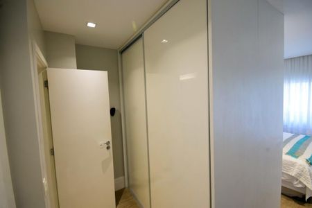 Apartamento à venda com 179m², 2 quartos e 2 vagasSuíte