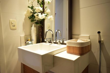 Apartamento à venda com 179m², 2 quartos e 2 vagasBanheiro Social