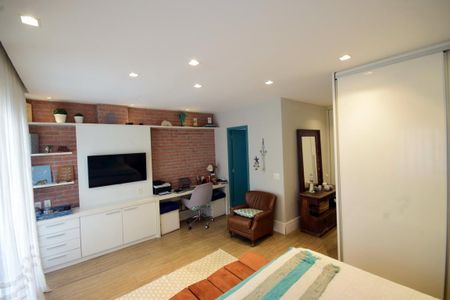 Apartamento à venda com 179m², 2 quartos e 2 vagasSuíte