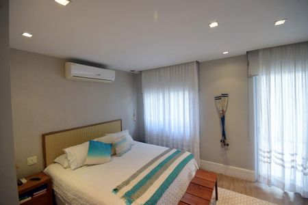 Apartamento à venda com 179m², 2 quartos e 2 vagasSuíte