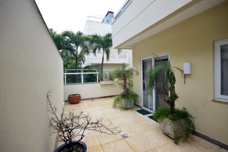 Apartamento à venda com 179m², 2 quartos e 2 vagasÁrea Externa