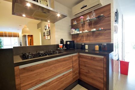 Apartamento à venda com 179m², 2 quartos e 2 vagasCozinha