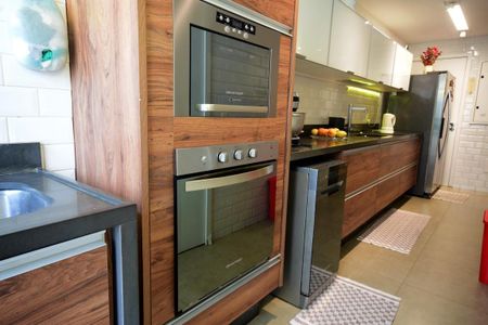 Apartamento à venda com 179m², 2 quartos e 2 vagasCozinha