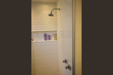 Apartamento à venda com 179m², 2 quartos e 2 vagasBanheiro da Suíte