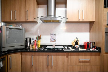 Casa à venda com 450m², 4 quartos e 4 vagas Casa à venda com 450m², 4 quartos e 4 vagasCozinha