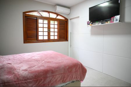 Casa à venda com 450m², 4 quartos e 4 vagas Casa à venda com 450m², 4 quartos e 4 vagasSuite 2