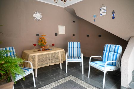 Casa à venda com 450m², 4 quartos e 4 vagas Casa à venda com 450m², 4 quartos e 4 vagasÁrea de Lazer